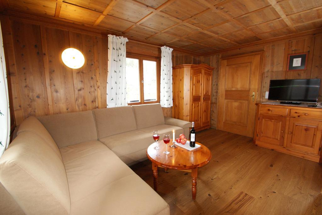 Haus Landbrugg Lägenhet Lech am Arlberg Rum bild